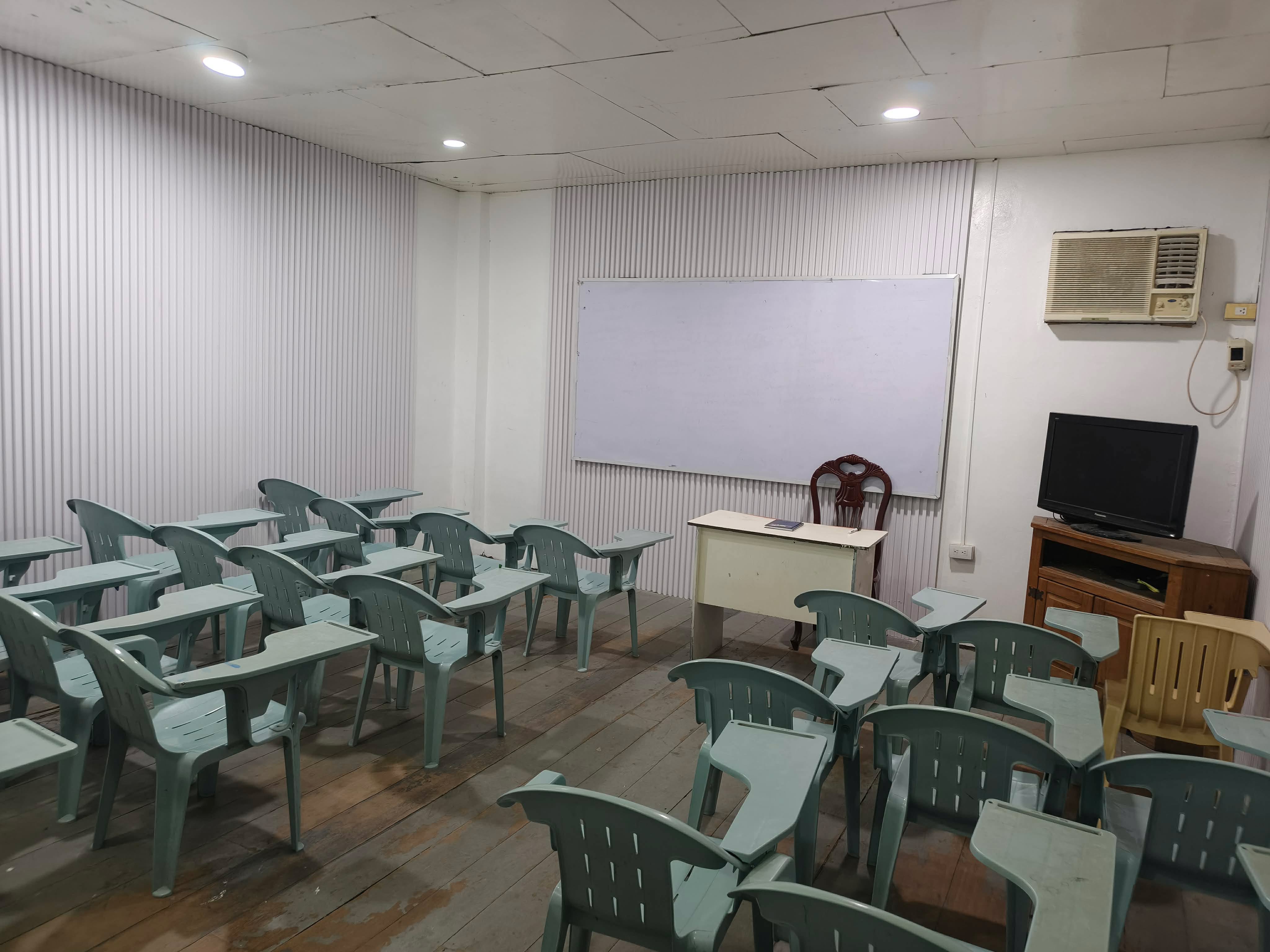 Main Building - Classroom 206 3