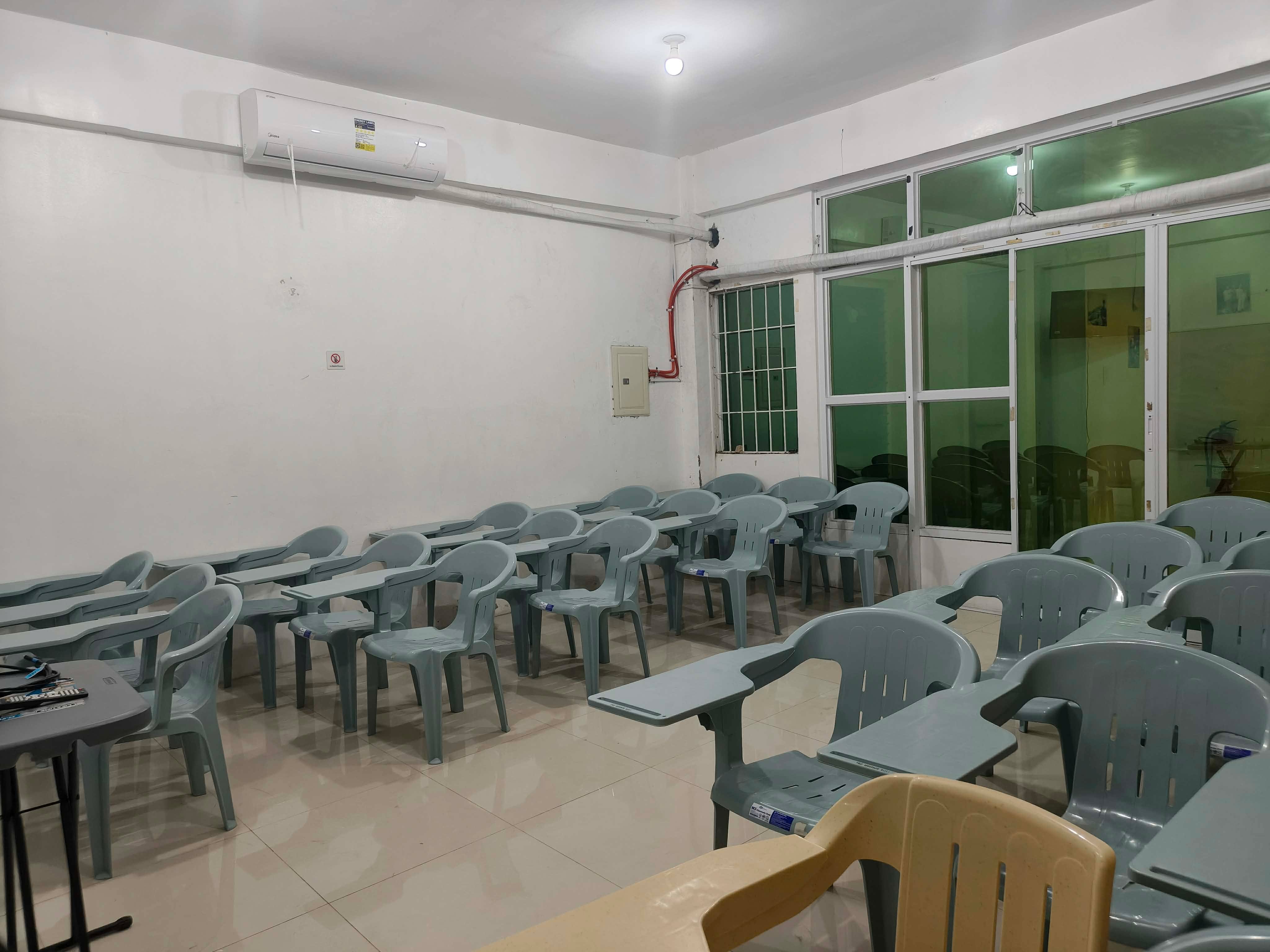 Annex Building - Classroom 301 3